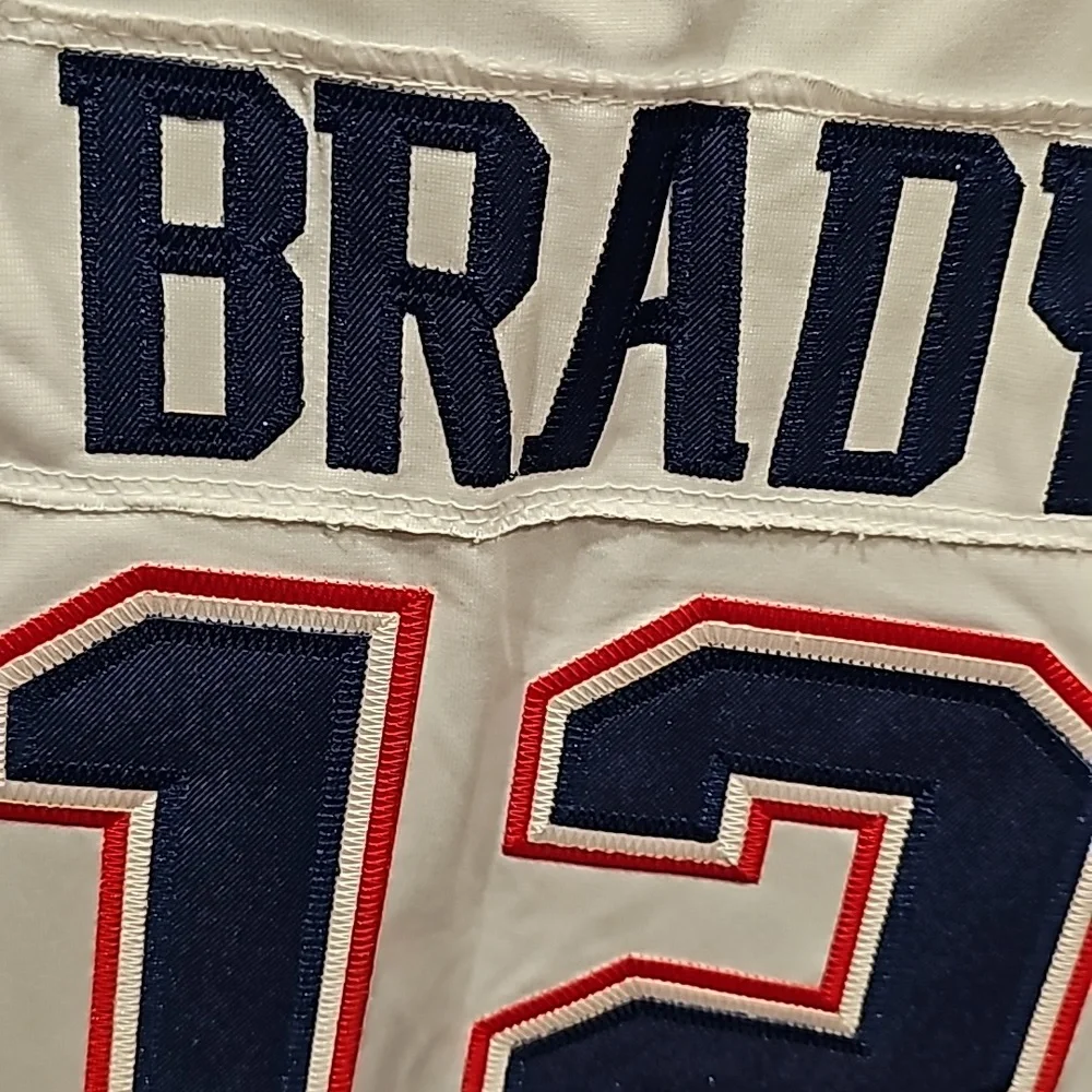 NWT NFL Patriots Brady #12 jersey size large - Picture 4 of 6